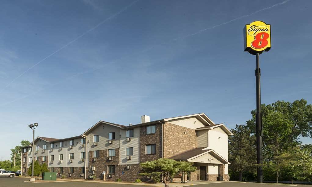 Super 8 by Wyndham Taylor/Detroit Area