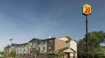 Super 8 by Wyndham Taylor/Detroit Area