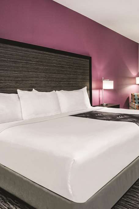 Hotel La Quinta Inn & Suites by Wyndham Dallas Grand Prairie North photo 1