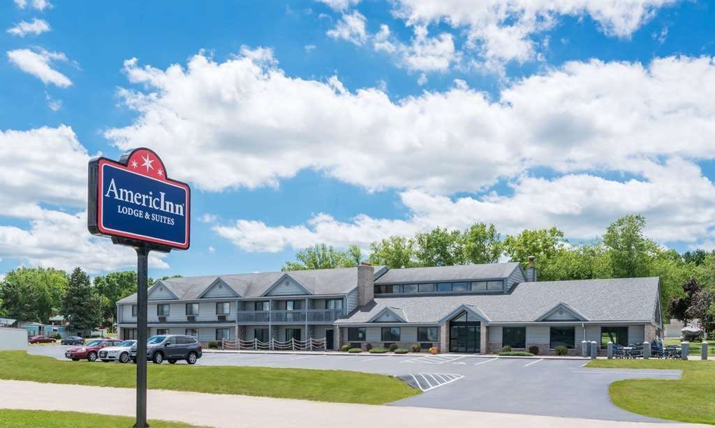 AmericInn Lake City