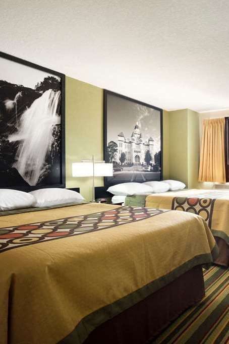 Hotel Super 8 by Wyndham Joplin photo 3