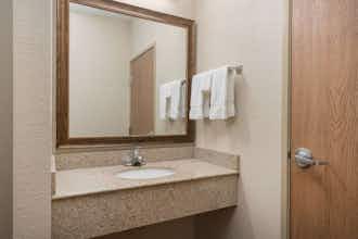 Hotel AmericInn Anamosa photo 3