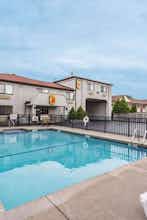 Hotel Super 8 Niagara Falls NY photo 5