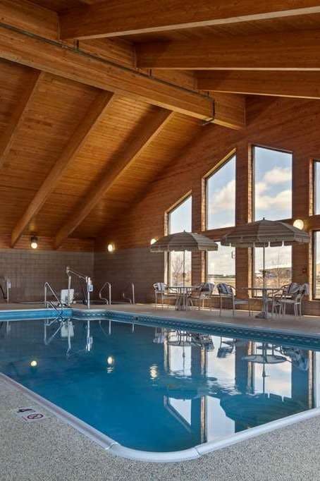 Hotel AmericInn Valley City photo 5