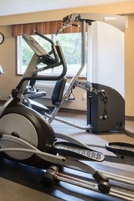 Hotel AmericInn Valley City photo 4