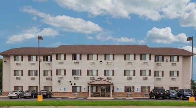 Super 8 by Wyndham Mason City