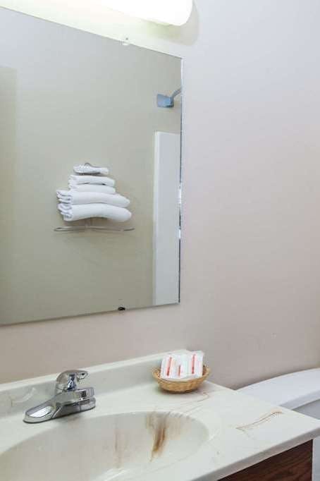 Hotel Super 8 by Wyndham Mason City photo 5