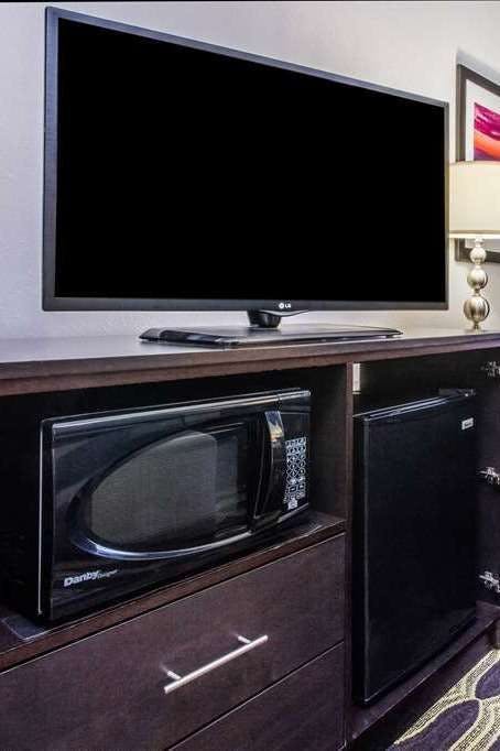 Hotel La Quinta Inn & Suites by Wyndham Lynchburg at Liberty Univ. photo 3