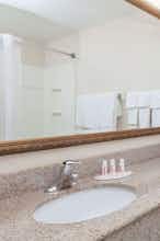 Hotel DI Albany SUNY photo 5