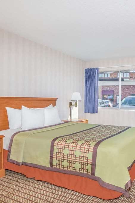 Hotel Days Inn by Wyndham Albany SUNY photo 1