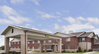 Super 8 by Wyndham Ava