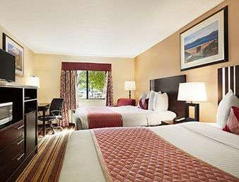 Hotel Baymont Inn Suites Anderson photo 5