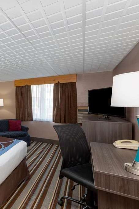 Hotel Super 8 North Platte NE photo 3