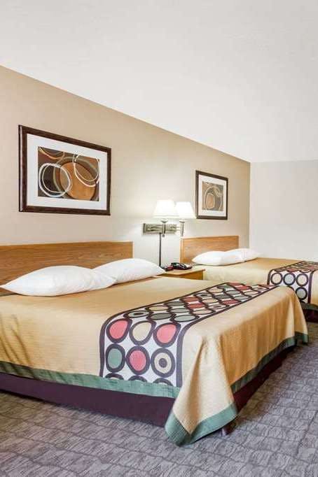 Hotel Super 8 by Wyndham Lewisburg photo 2