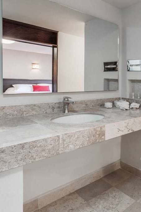 Hotel Ramada Plaza by Wyndham Leon photo 4