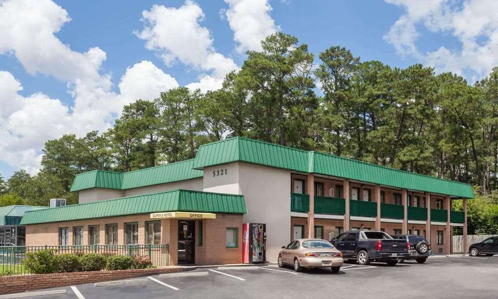 Super 8 by Wyndham Columbia SC / Ft. Jackson