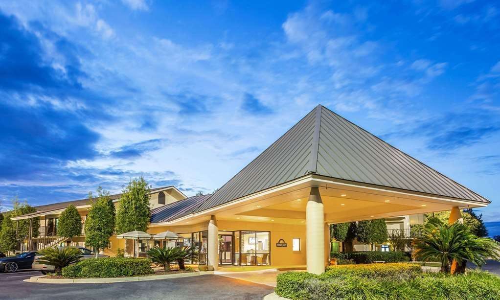 Days Inn by Wyndham Lake Park/Valdosta