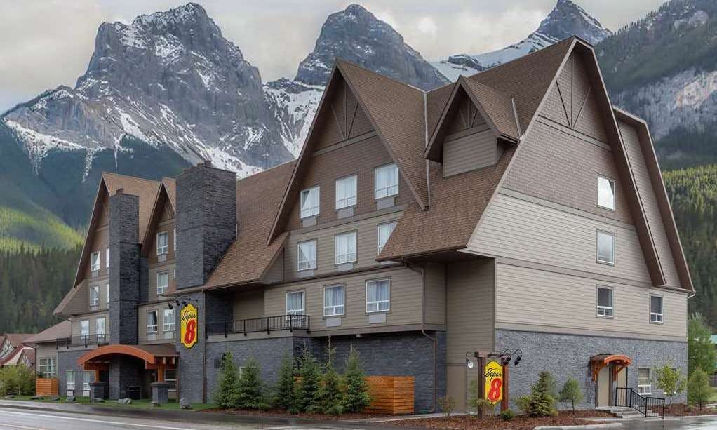 Super 8 by Wyndham Canmore