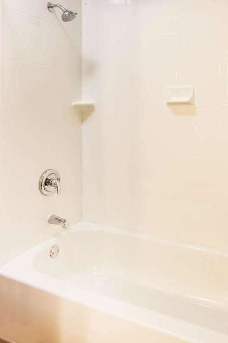 Hotel La Quinta Inn by Wyndham Indianapolis North at Pyramids photo 4