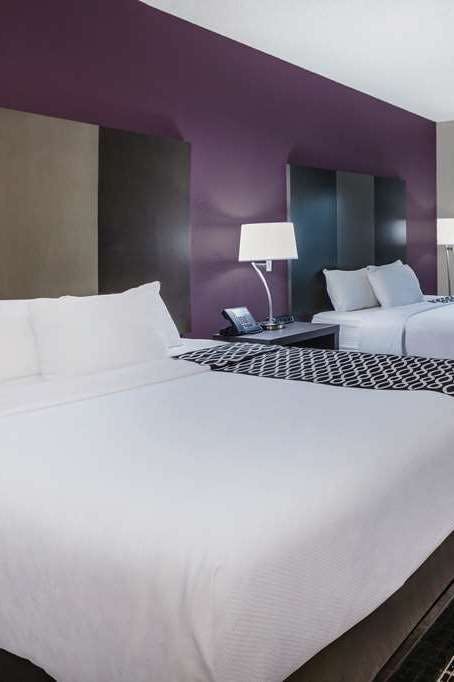 Hotel La Quinta Inn by Wyndham Indianapolis North at Pyramids photo 2