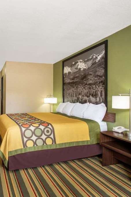 Hotel Super 8 by Wyndham Kremmling photo 1