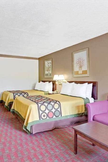 Hotel Super 8 by Wyndham Williamsburg/Historic Area photo 2