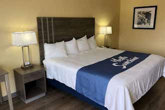 Hotel Days Inn by Wyndham Cape Carteret near Emerald Isle photo 1