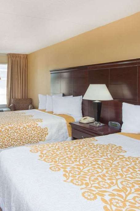 Hotel Days Inn by Wyndham Paducah I-24 Exit 4 photo 2