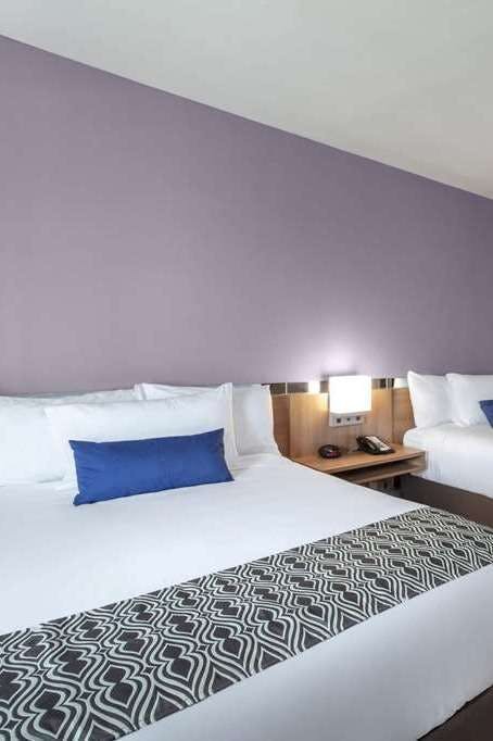 Hotel Microtel Inn & Suites by Wyndham College Station photo 2