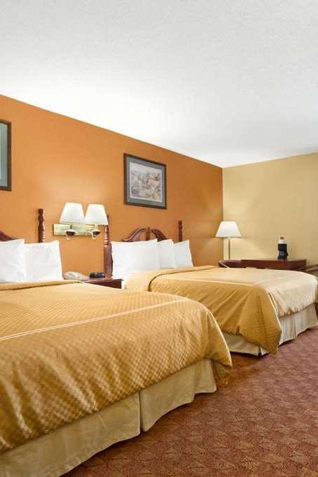 Hotel Ramada Limited Columbia photo 2