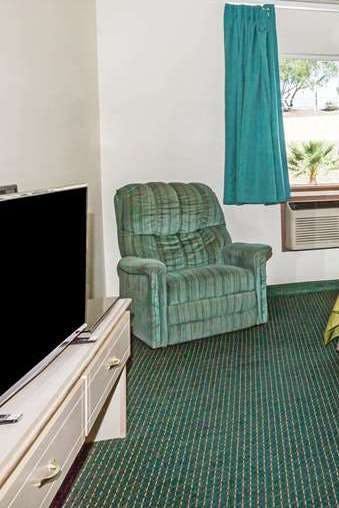 Hotel Super 8 Willcox AZ photo 3