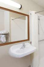 Hotel Days Inn by Wyndham Carlsbad photo 4