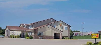 Super 8 Charles City