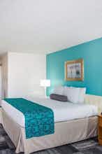 Hotel Howard Johnson by Wyndham Winter Haven FL photo 2