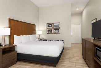 Hotel La Quinta Inn Ste Brwnsville N photo 1