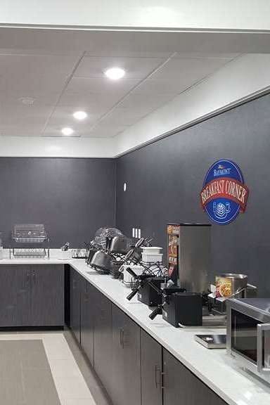 Hotel Baymont Grd Rpds photo 5