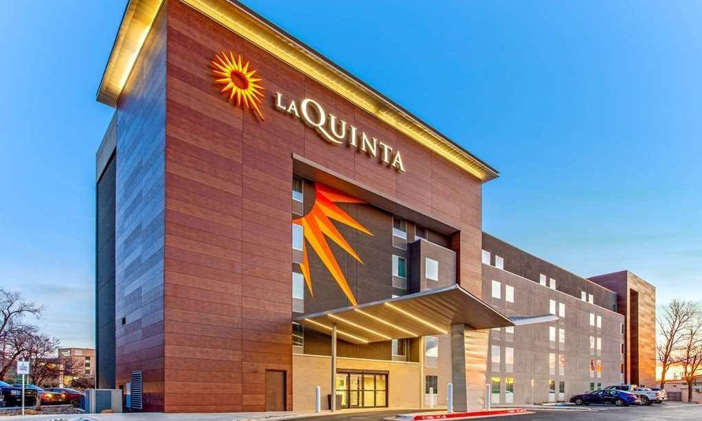 La Quinta Inn & Suites by Wyndham Lubbock West Medical Centr