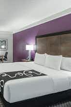 Hotel La Quinta Inn & Suites by Wyndham Lubbock West Medical Centr photo 1