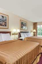 Hotel Travelodge by Wyndham Seymour photo 3