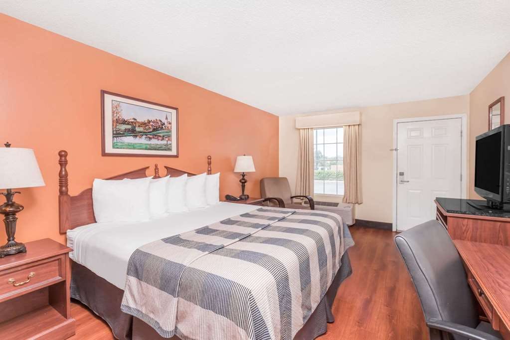 Hotel Days Inn by Wyndham Americus photo 3