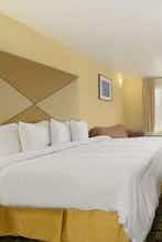 Hotel Days Inn Brunswick St Simons photo 1