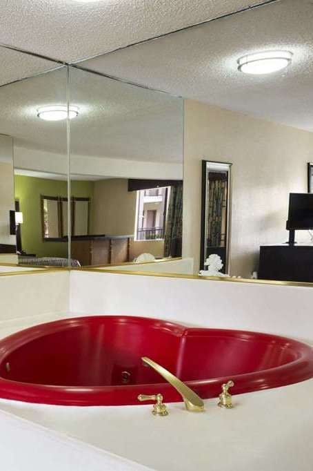 Hotel Days Inn Dallas Irving photo 5