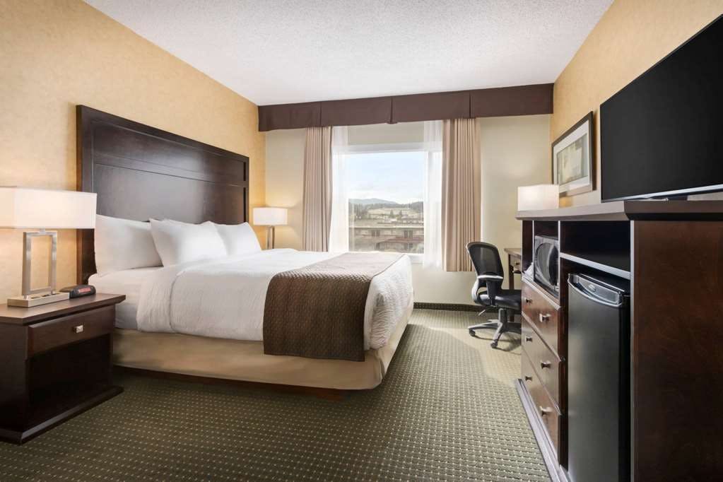 Hotel Days Inn by Wyndham Cranbrook Conference Centre photo 4