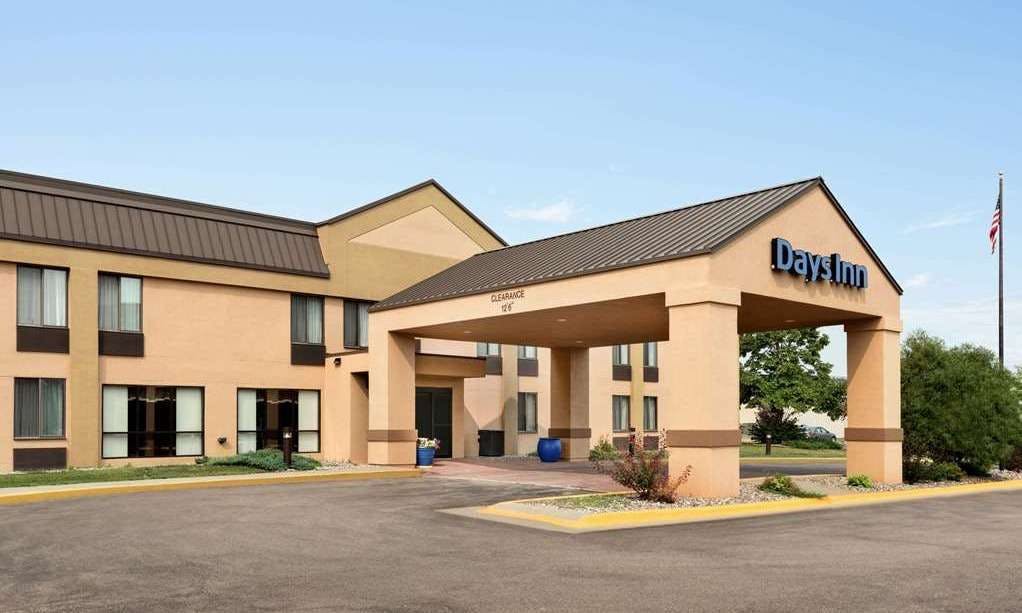 Days Inn Fargo/West Acres