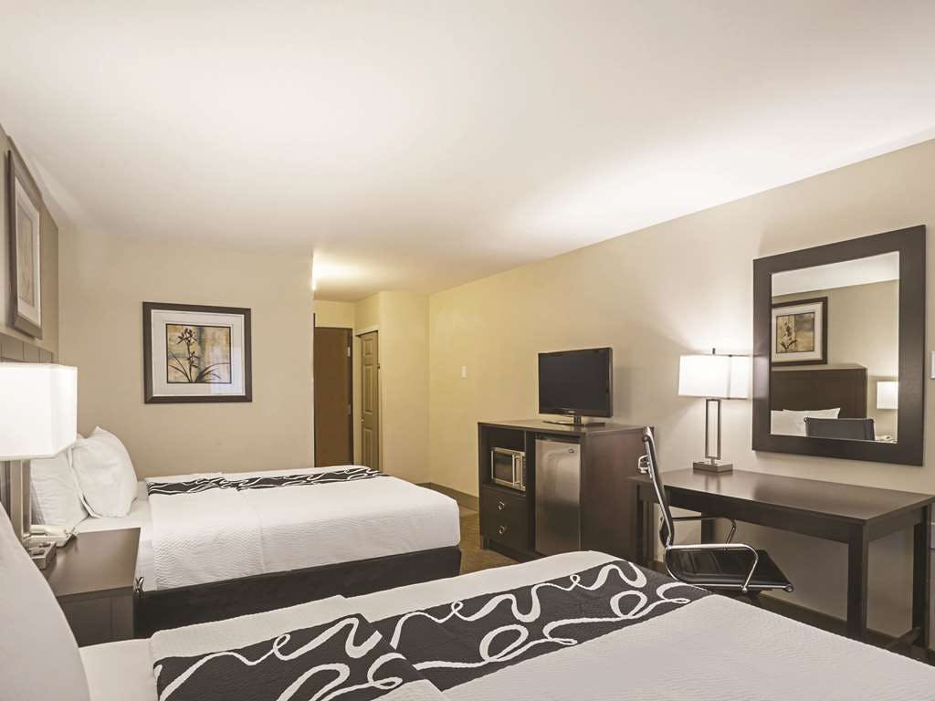 Hotel La Quinta Inn by Wyndham Olympia - Lacey photo 3