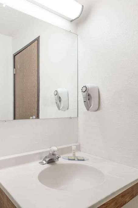 Hotel Super 8 by Wyndham Hampton photo 4