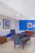 Hotel Baymont by Wyndham Greenwood photo 5