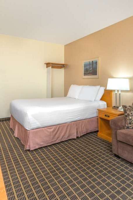 Hotel Howard Johnson by Wyndham Tillsonburg photo 1