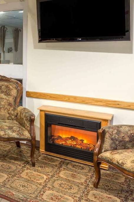 Hotel Howard Johnson by Wyndham Tillsonburg photo 3