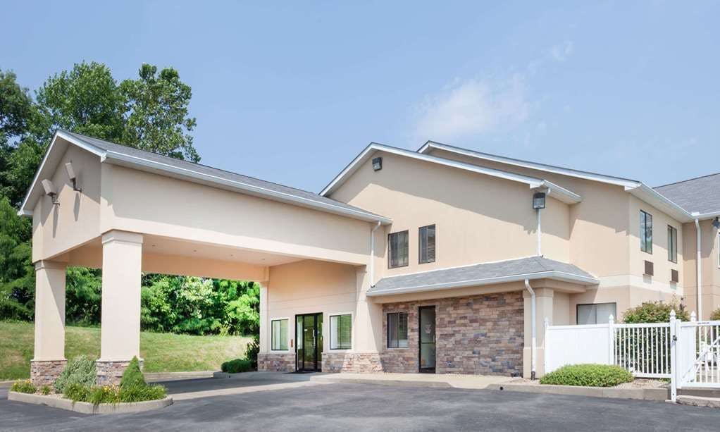 Ramada by Wyndham Tell City